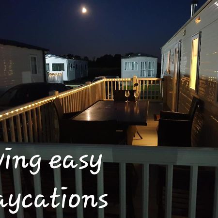 Living Easy Staycations At Tattershall Lakes Eksteriør bilde