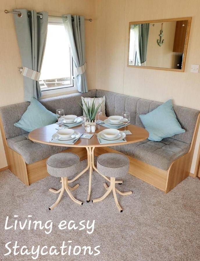 Living Easy Staycations At Tattershall Lakes Eksteriør bilde