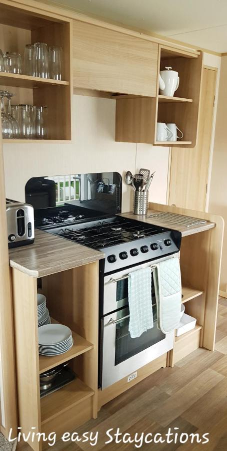 Living Easy Staycations At Tattershall Lakes Eksteriør bilde
