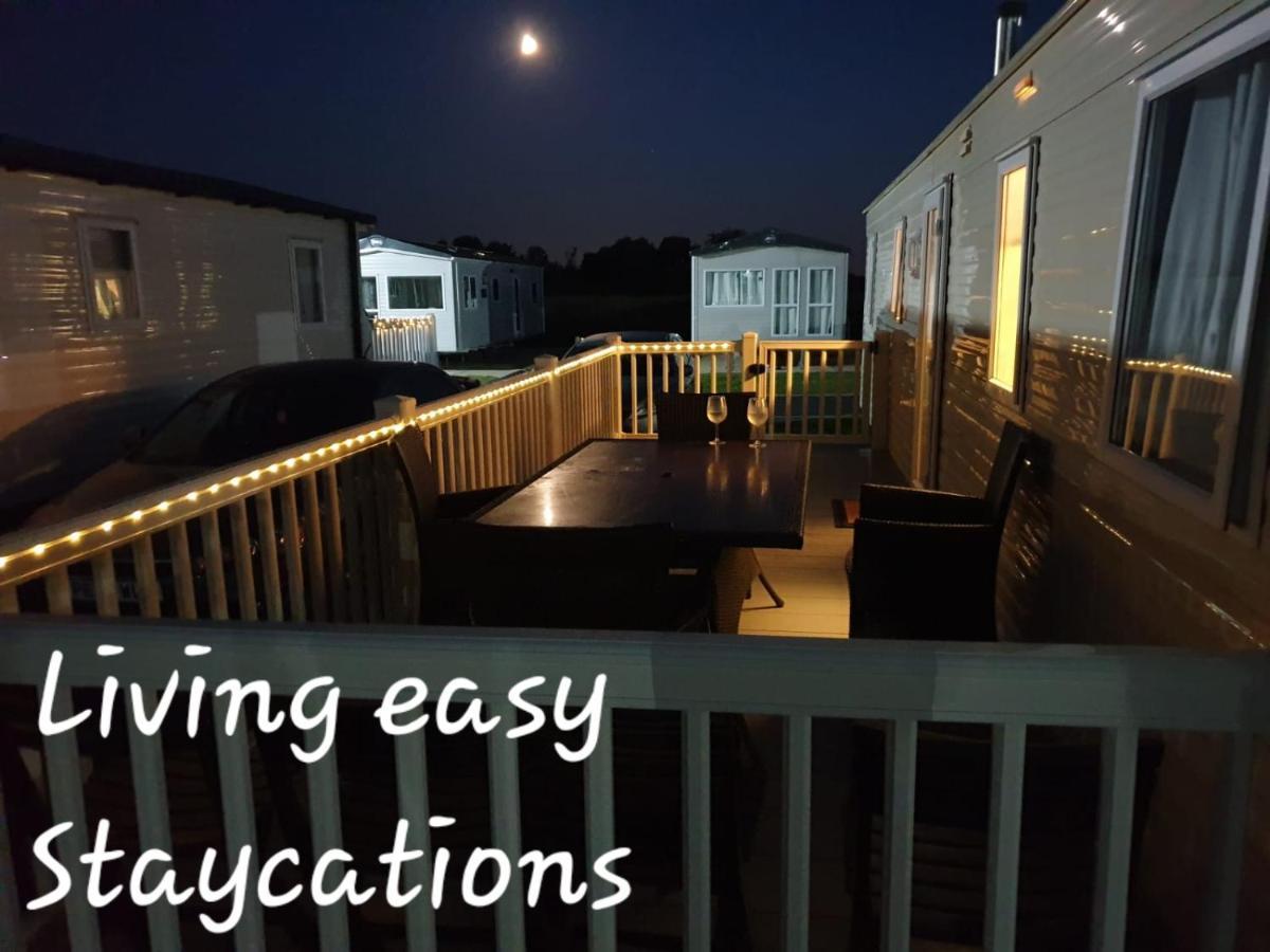 Living Easy Staycations At Tattershall Lakes Eksteriør bilde